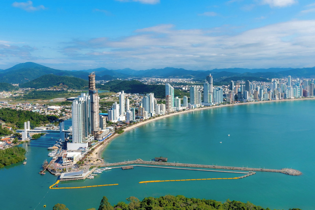 As 10 Melhores Cidades Brasileiras para Visitar: Florianópolis - Santa Catarina